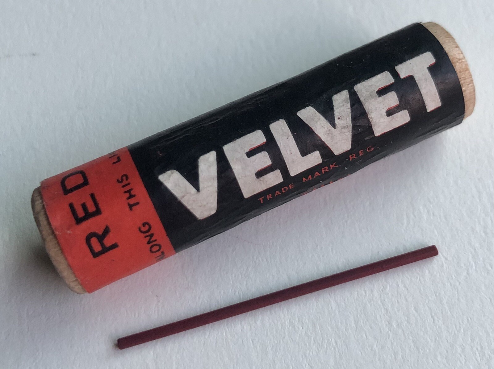 Vintage Velvet Mechanical Pencil Lead Red 1.18mm 1-3/8″ NOS Wood Tube 12pk USA