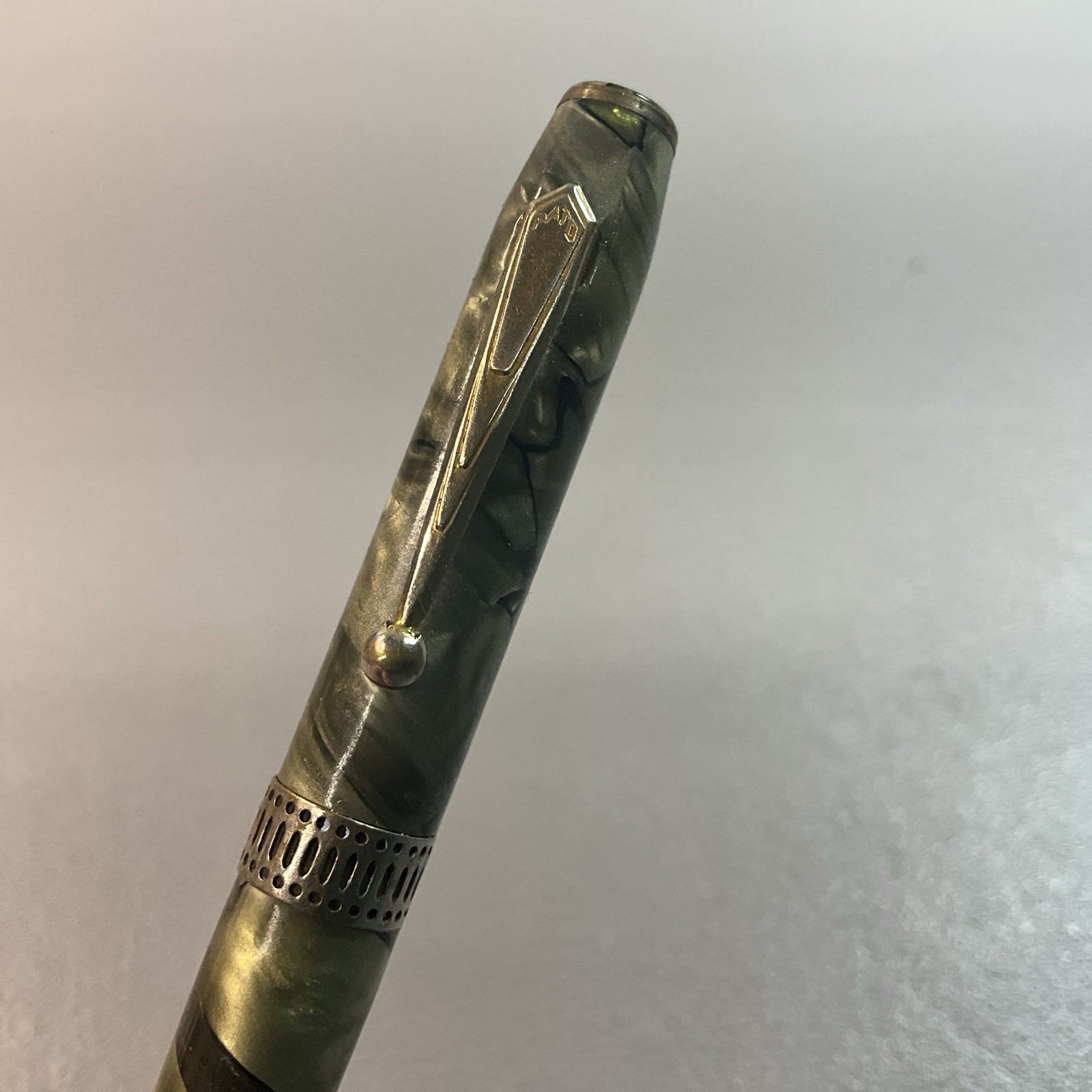 UNBRANDED MECHANICAL PENCIL, 5 IN. GREEN MARBLED INLAY WORKS. LAYERED CLIP(S1019