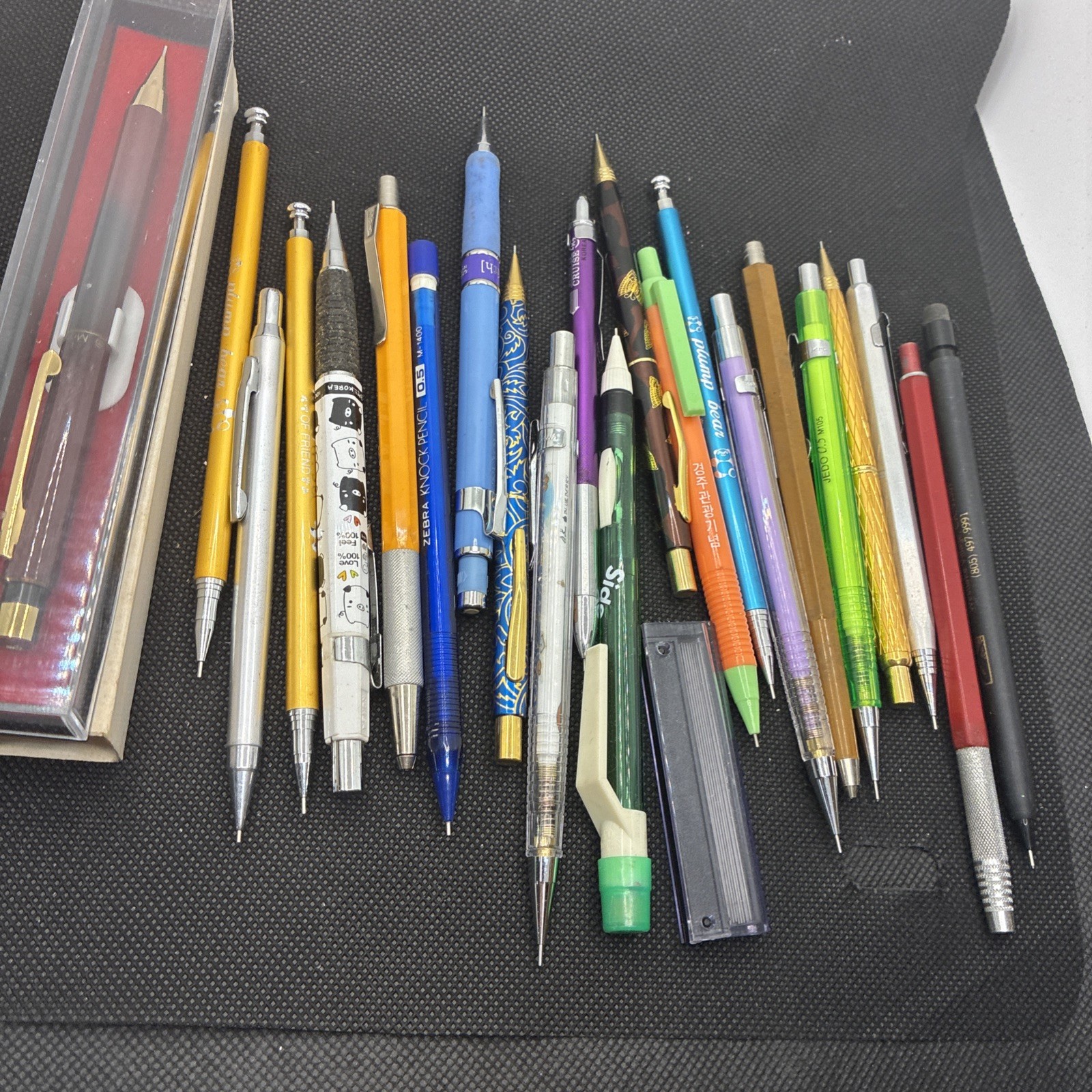 20 Mechanical Pencils Vintage Used Lot #119 LOCbbb