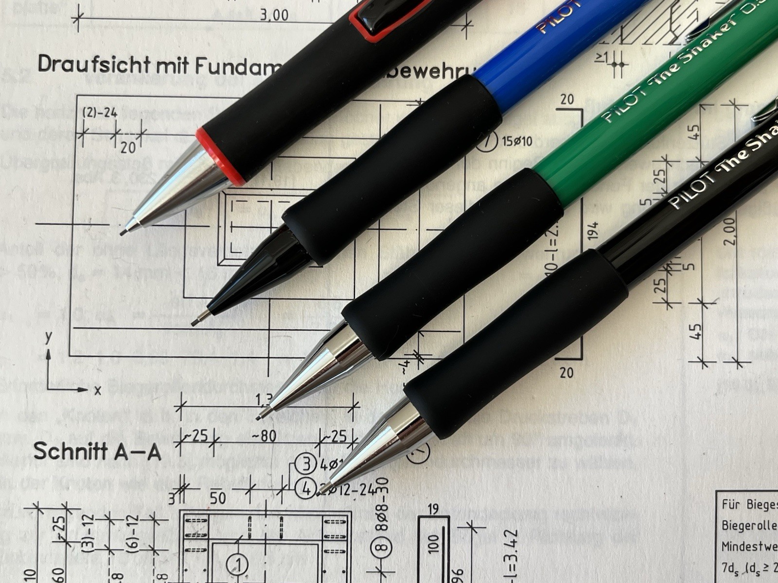 Set of 4 Vintage Mechanical Pencils PILOT : 3x THE SHAKER & 1x CLICKER : NOS