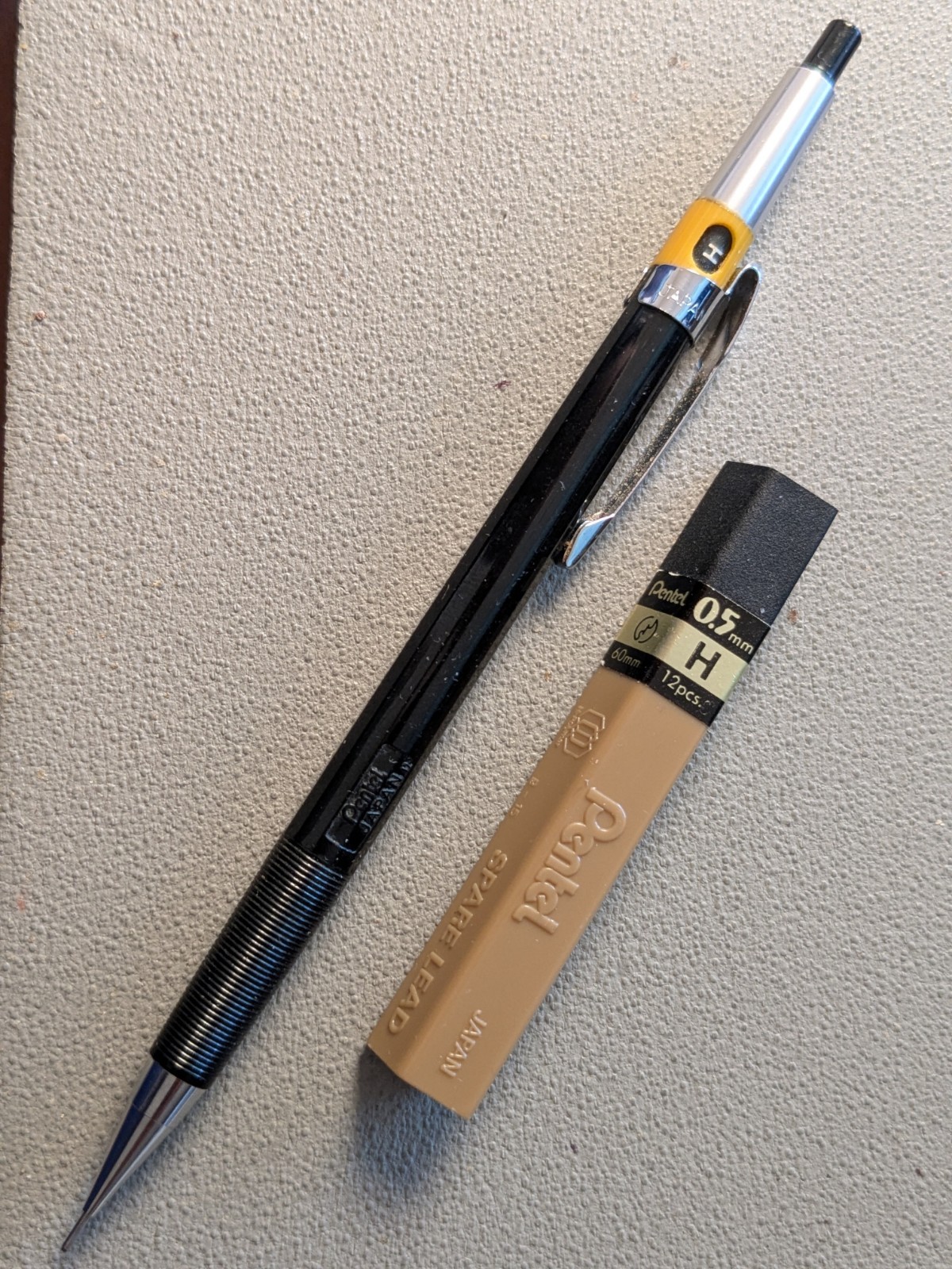 Pentel GRAPH Mechanical Pencil Japan – Pristine – Hardness Ring – w/ Pentel Lead