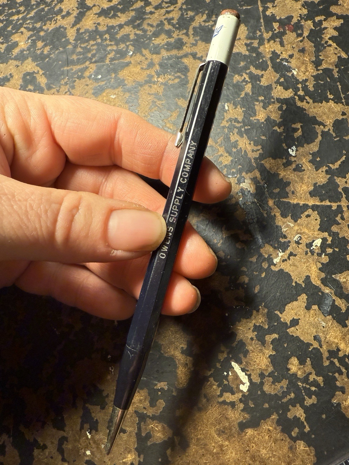 VINTAGE ADVERTISING AUTOPOINT MECHANICAL PENCIL Owens Supply co Real Thin Lead