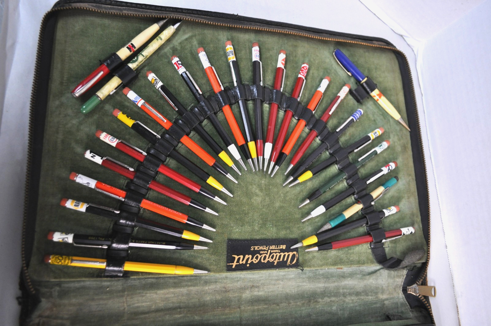Lot of 75+ Autopoint Mechanical Pencils Gulf Mobil Napa Farm Salesman Sample