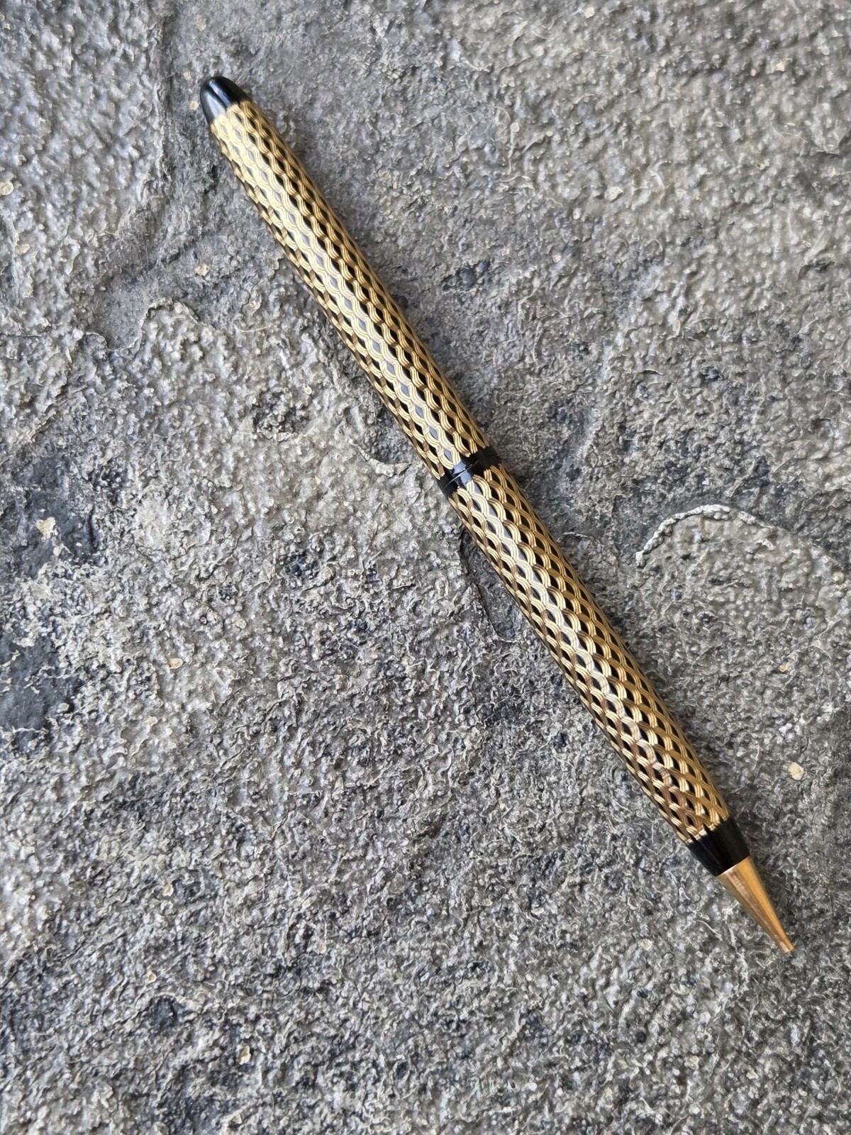 Vintge Lady Sheaffer IV 0.9 Gold Twist Pencil Paisley Black Skripsert Fishscale