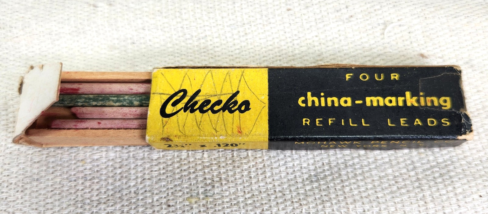 Lot Of 8 Vintage Mechanical Pencil Lead Refills