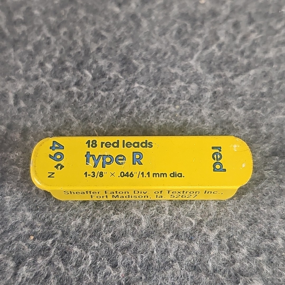 Vtg Sheaffer Pencil Leads 18pcs 1 3/8× 1.1mm .046″ Red Lead w/ Yellow Tin TYPE R