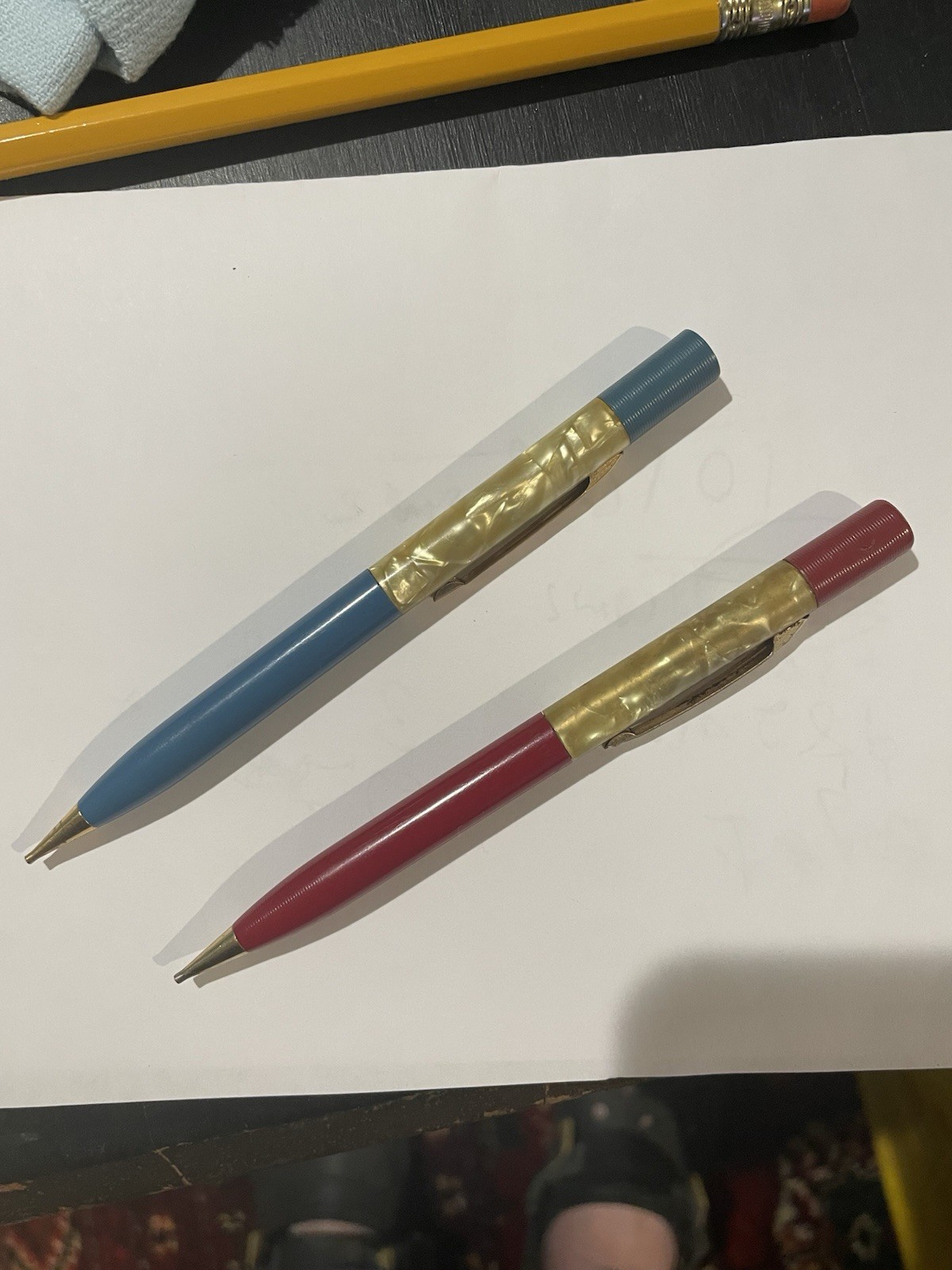 2 Vtg. Sheaffer Fineline Pastel Blue & Red Pearl Twist Mechanical Pencil