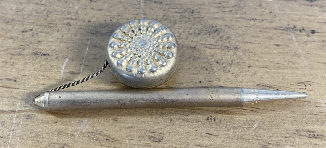 Vintage Retractable Gold Tone Pencil No Lead 4”-22” Length