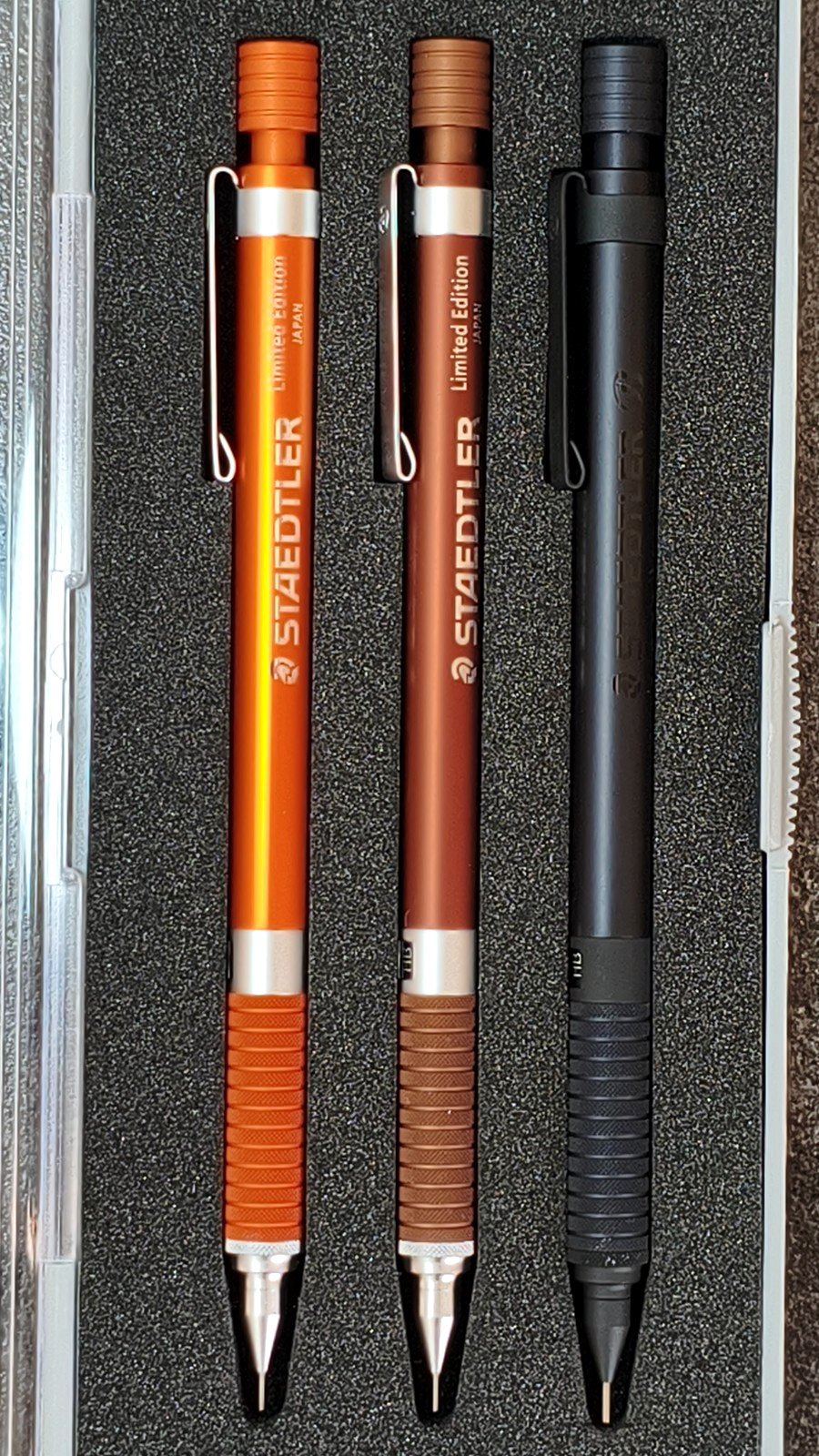 Staedtler Hexagonal Loft Limited Yellow 925 35 Limited Colors Leather Case Set