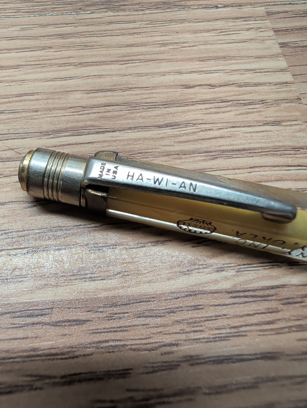 Vintage Ha-wi-an Mechanical Pencil Shell Oil Advertising Lucite Elk City Okla.