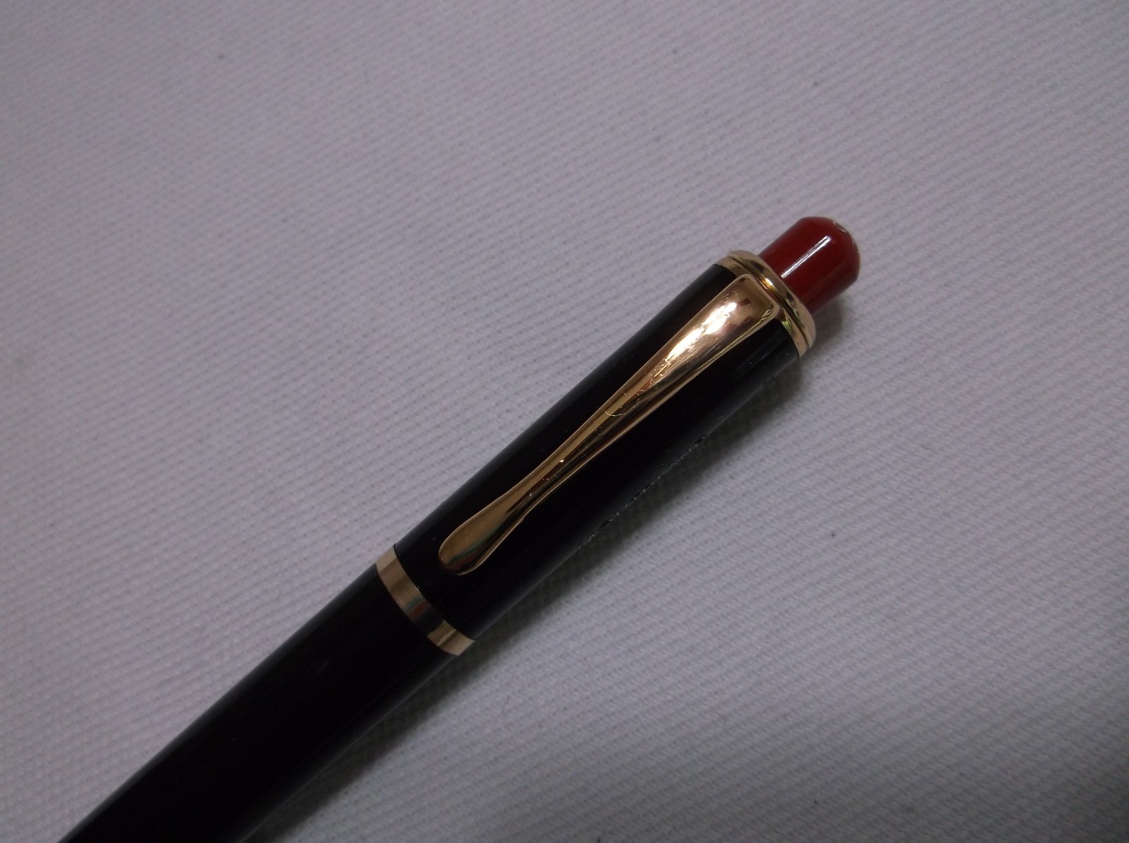 MONTBLANC PIX # 372 BLACK MECHANCIAL PENCIL WITH RED PUSH BUTTON/ 1.18 mm lead
