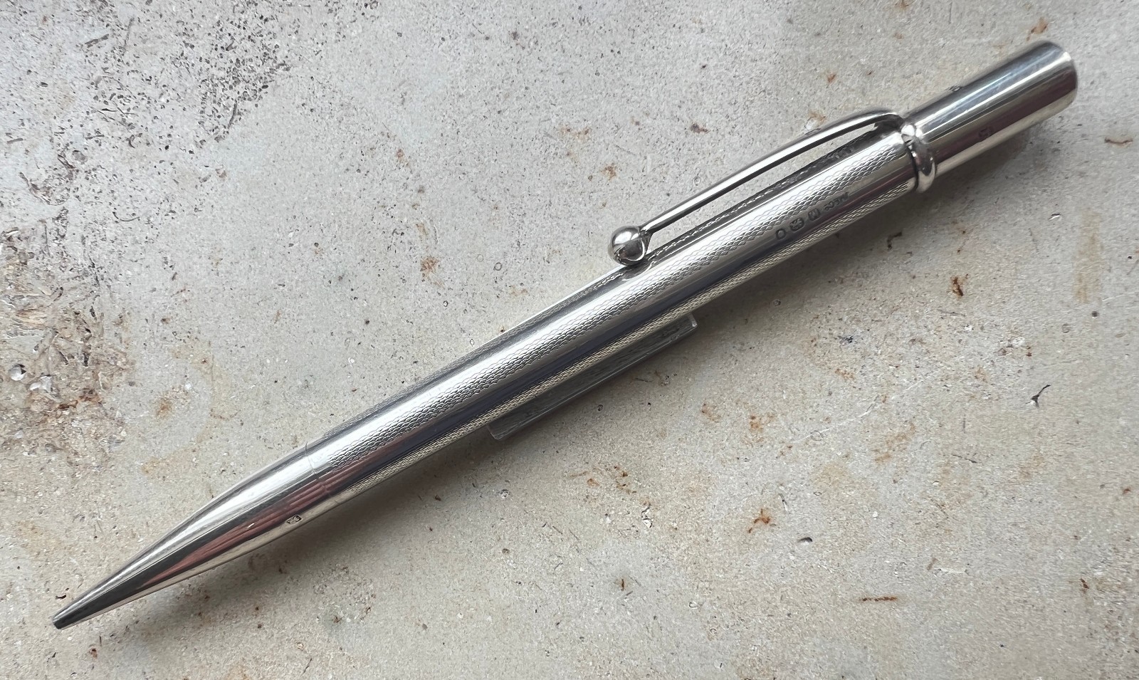 1947 JM and Co ( Yard O Led ) Sterling Silver pencil – 1.18 mm leads – MINT
