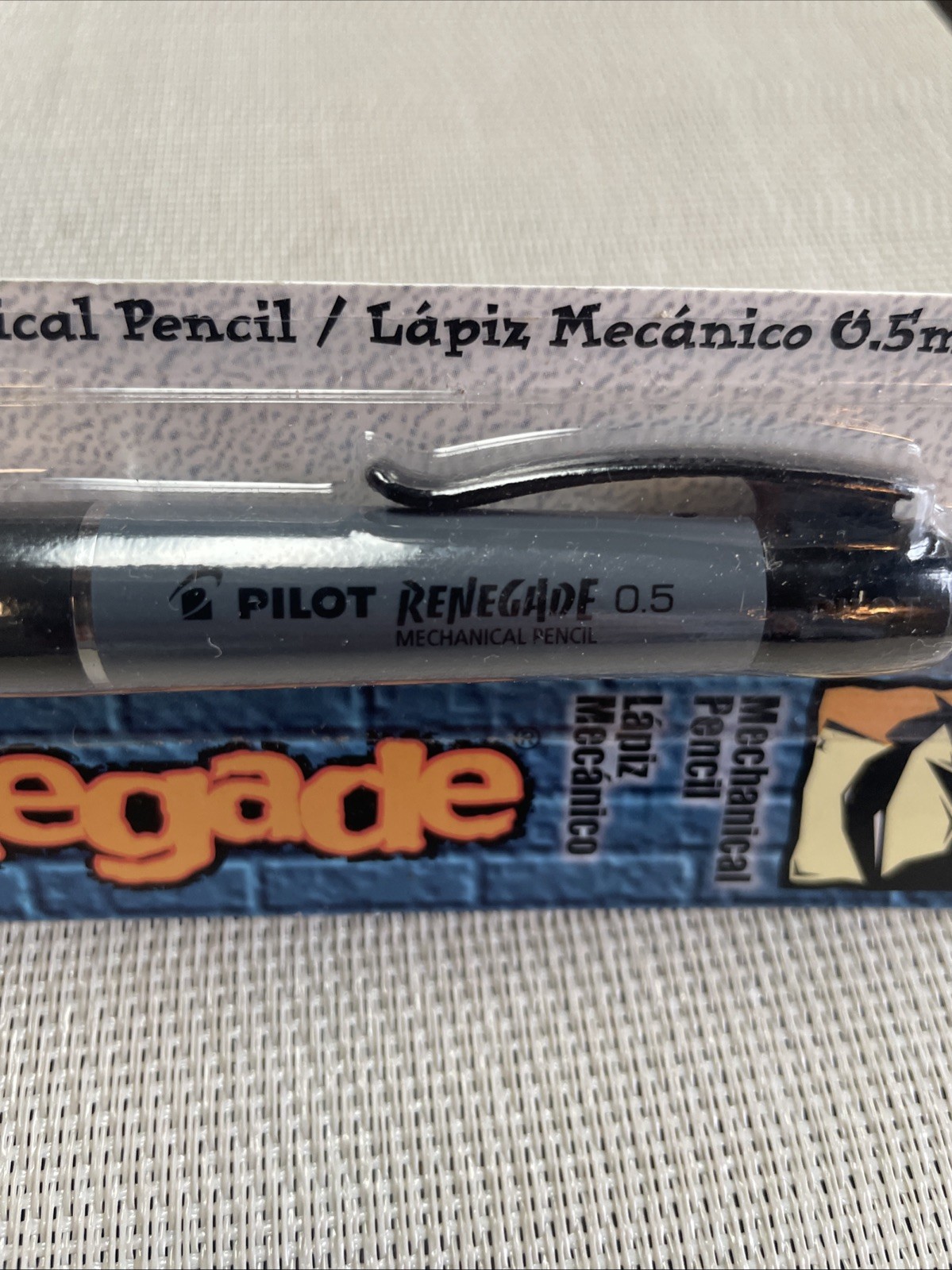 NOS Pilot Renegade Mechanical Pencil 0.5 leads Wide Rubber Comfort Grip – GRAY