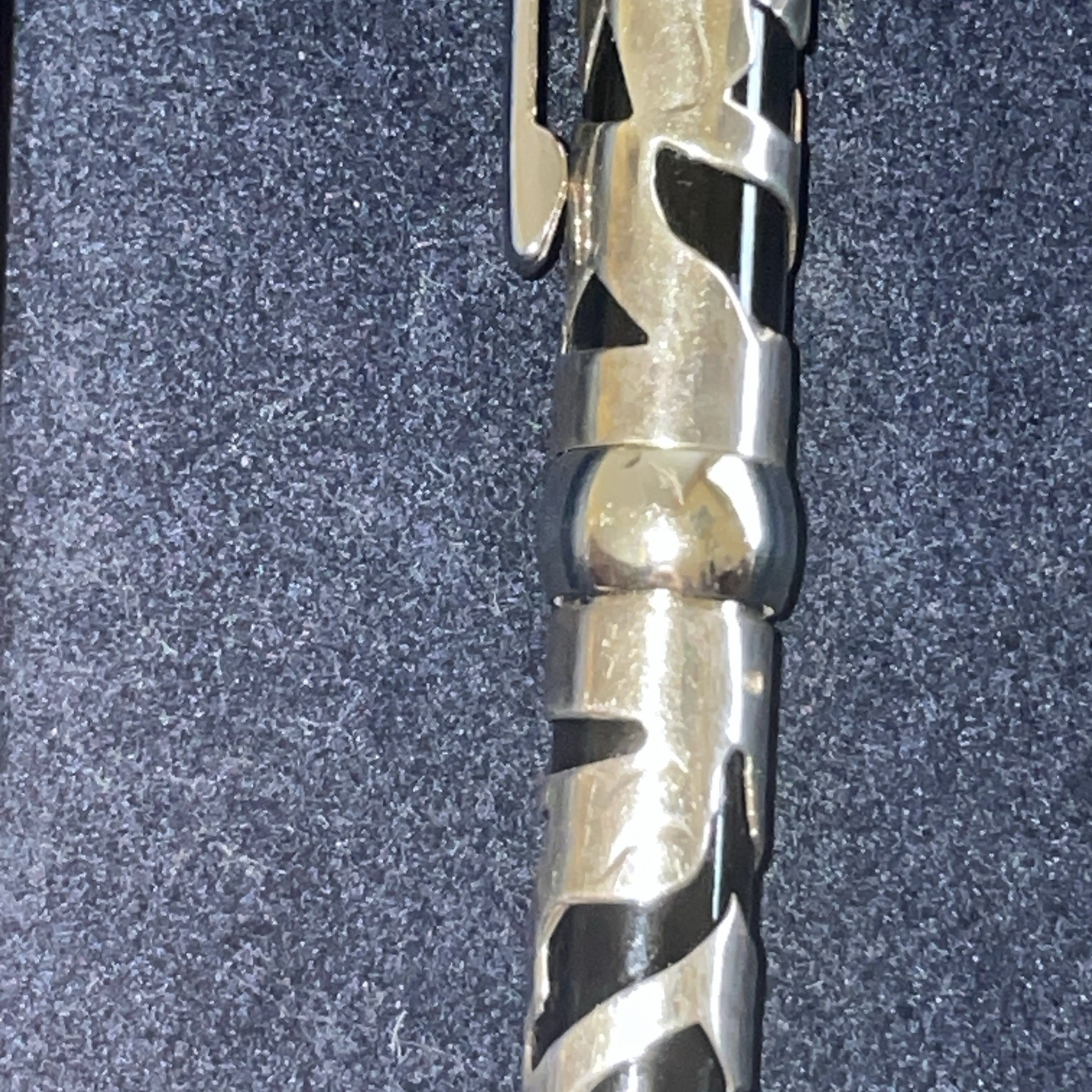 Ari D. Norman Sterling Silver Continuous Twist Pencil – Made in England