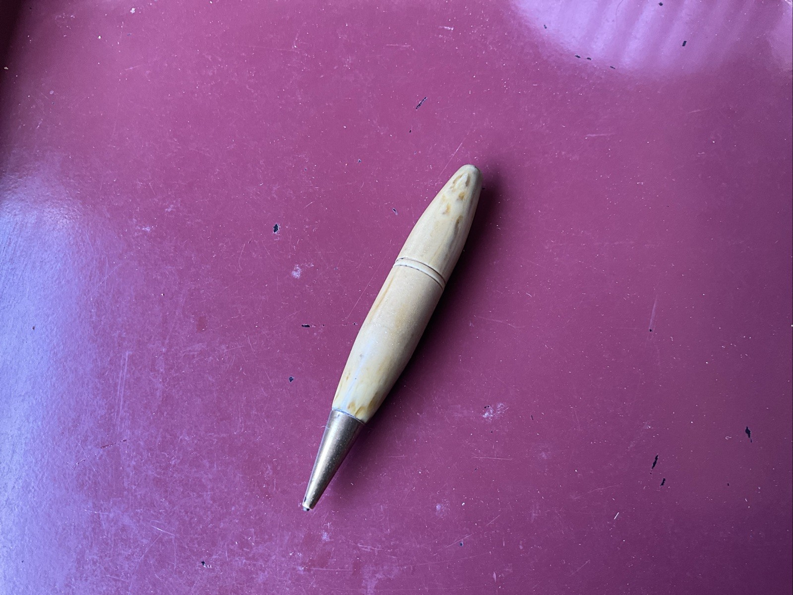VINTAGE UNBRANDED MECHANICAL PENCIL WITH ERASER, WORKS. 3 1/8 INCHES (S1296).