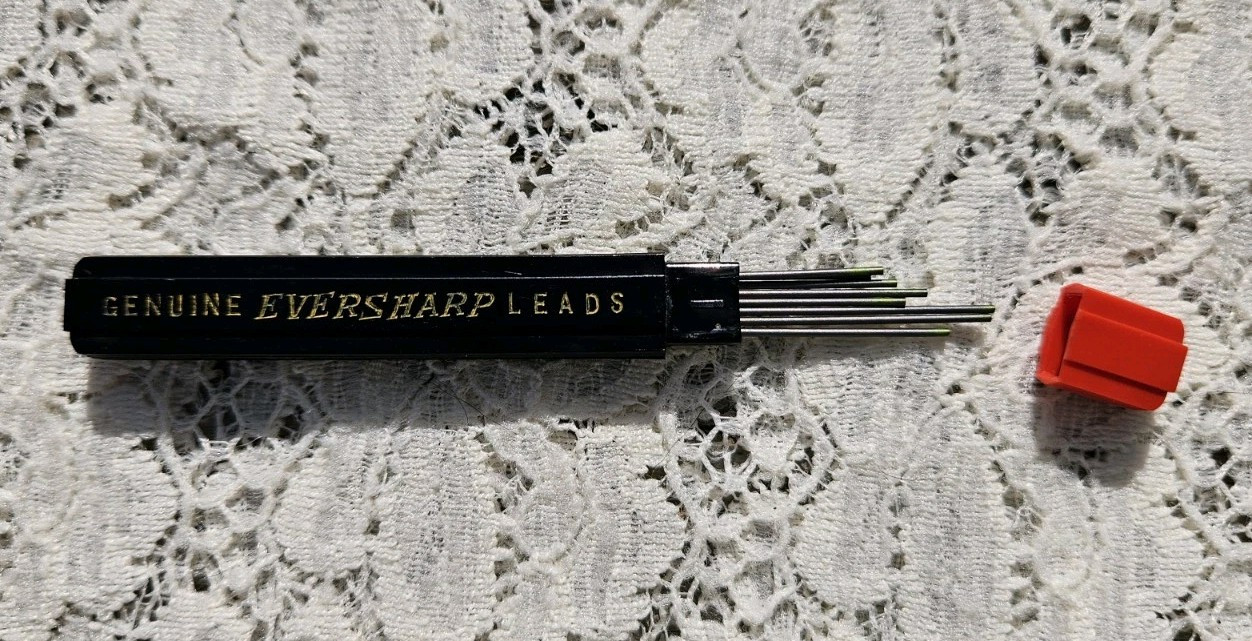 Vintage Eversharp Red Top Mechanical Pencil Lead 5 Containers INDEL THIN Leads