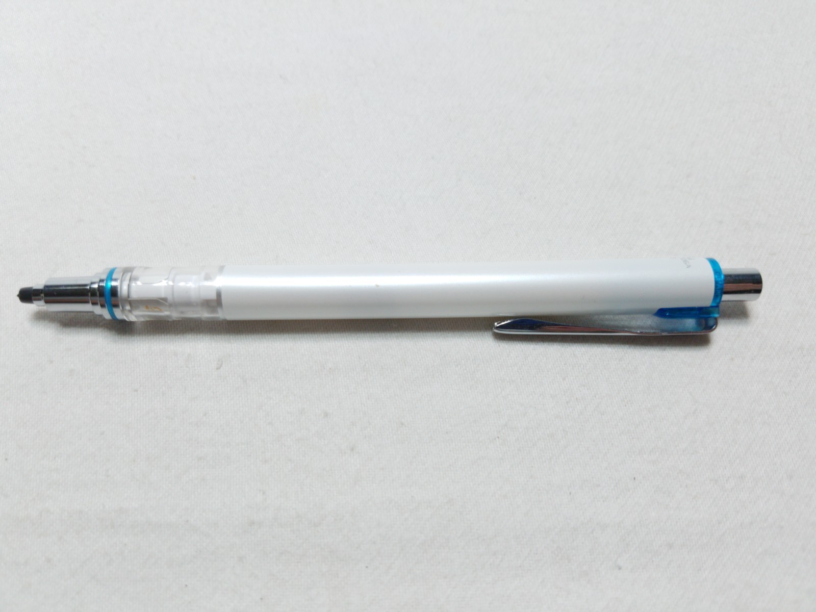 Mitsubishi Uni-Ball KURU TOGA ADVANCE Mechanical Pencil (0.3mm) Japan WHITE