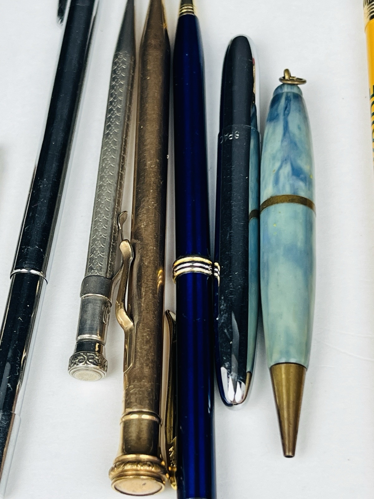 Vintage Collectible pens/pencils gulf, shell, GE Lietz Draftaid drawing pencils