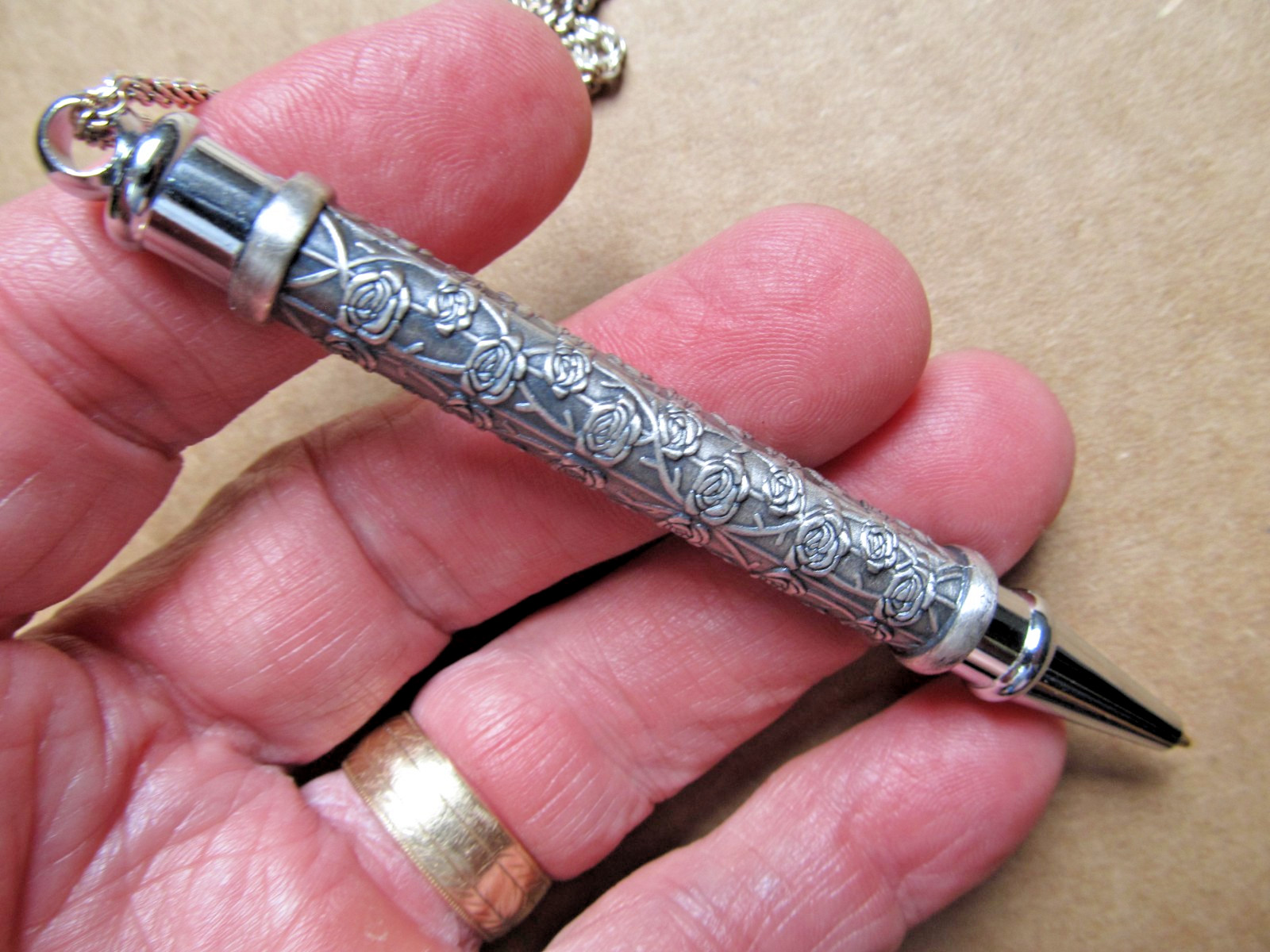 Vintage ~ Hauser Ink Pen / Necklace on Chain with Floral Rose Design ~ Works
