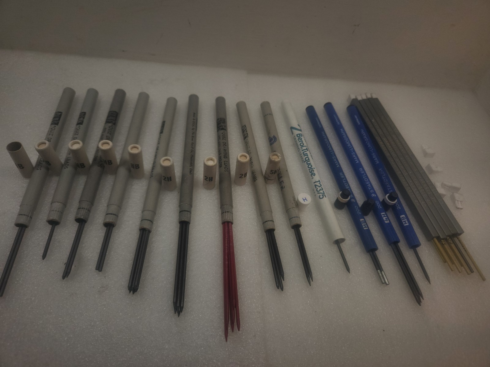 LOT of 133 Vintage Drawing Leads Venus Koh-i-Noor Stabilo And More