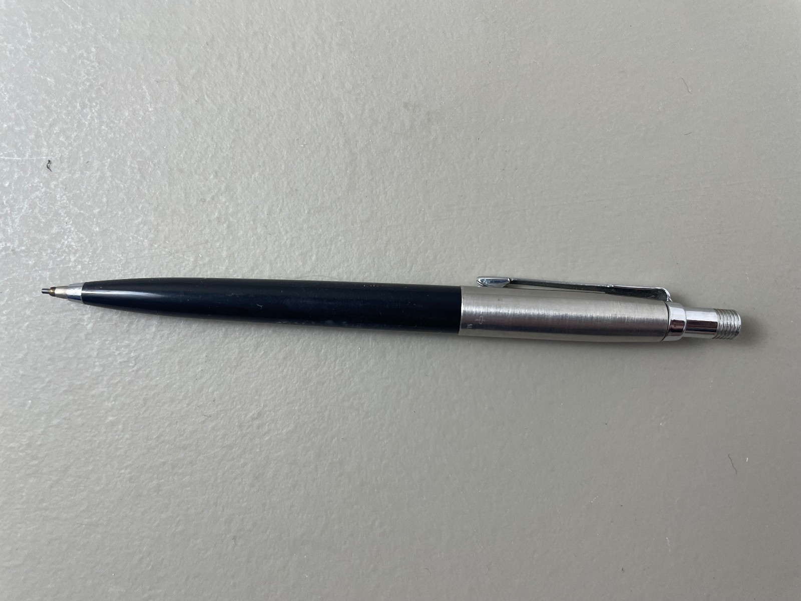 Vintage Parker Jotter cartridge mechanical pencil 0.9mm, black/brushed metal