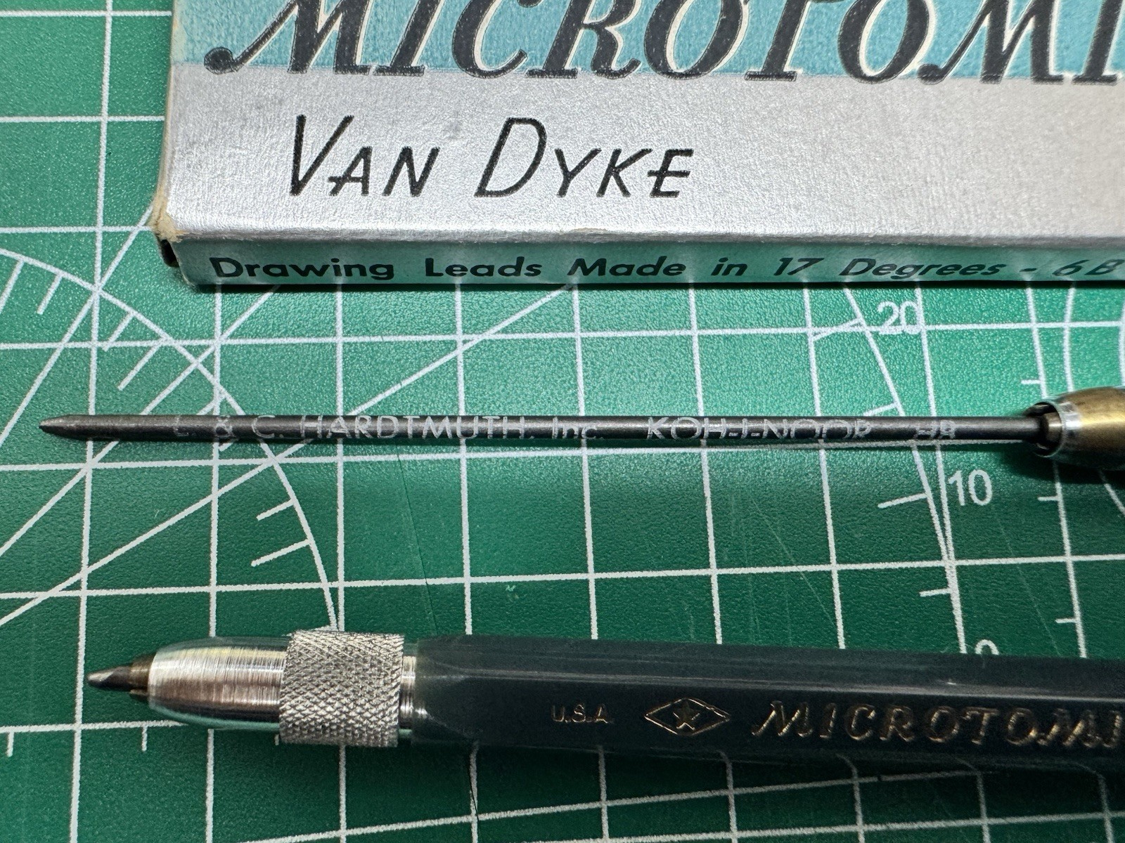 2 Eberhard Faber Microtomic Green Lead Holders with Van Dyke & Boxed 4H Leads