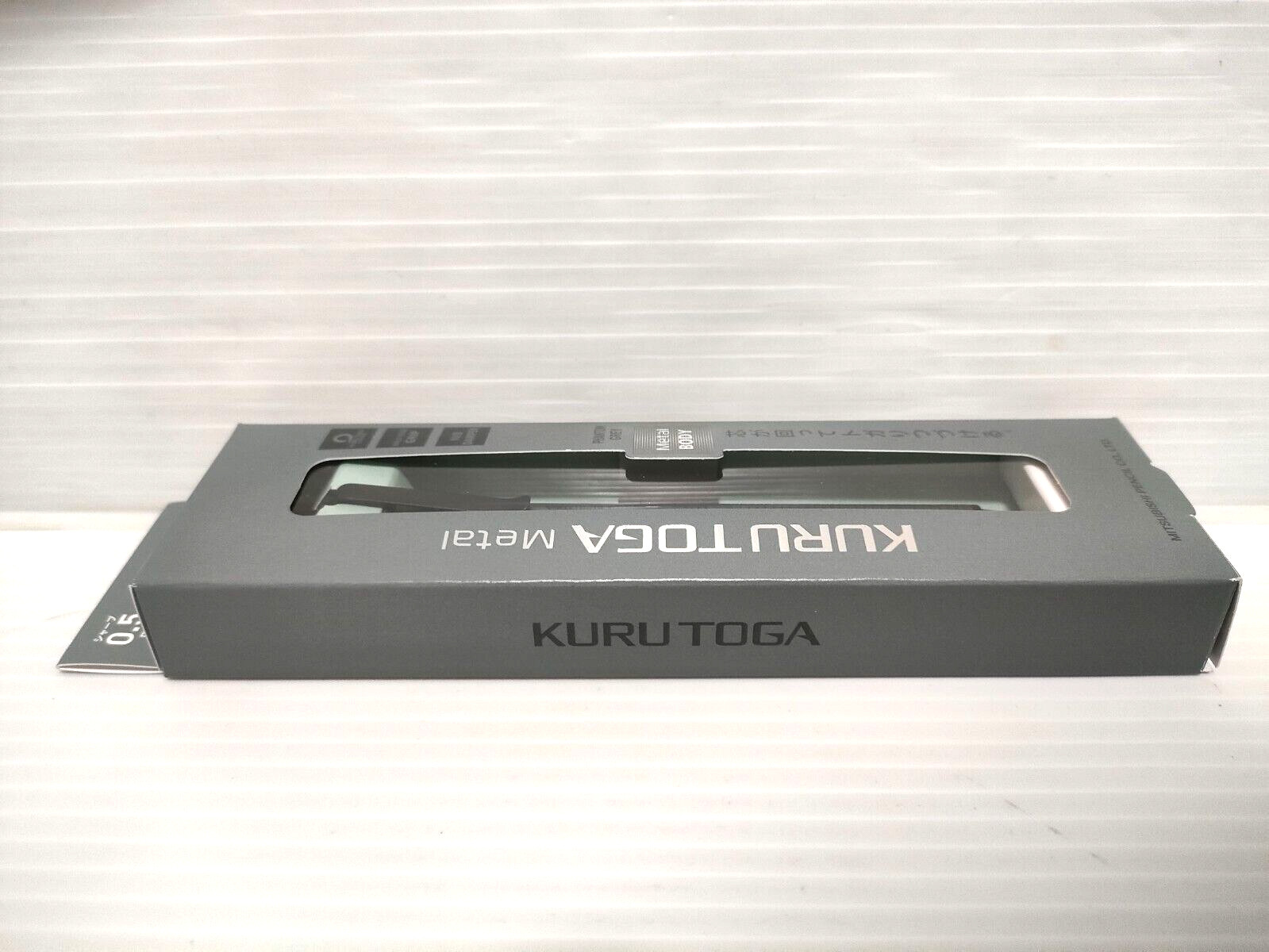 Uni Kuru Toga Metal 0.5mm Mechanical Pencil M5-KH Phantom Grey Kurutoga Gift