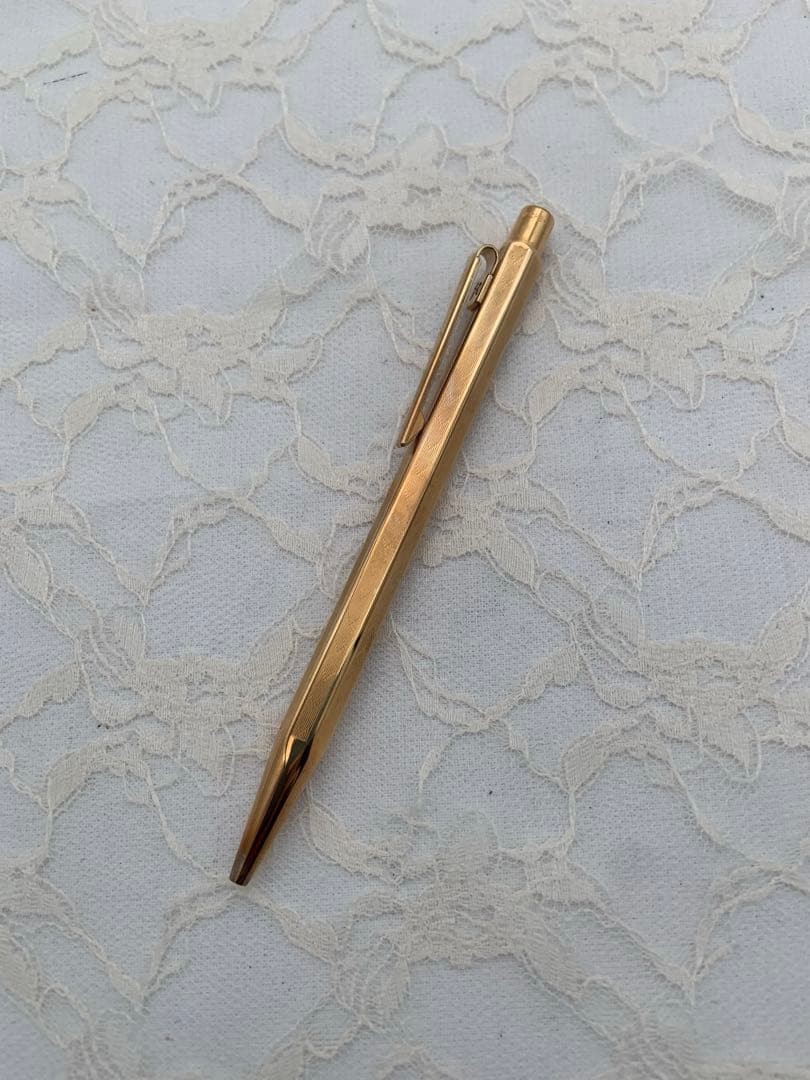 Caran d’Ache Ecridor Chevron Gold