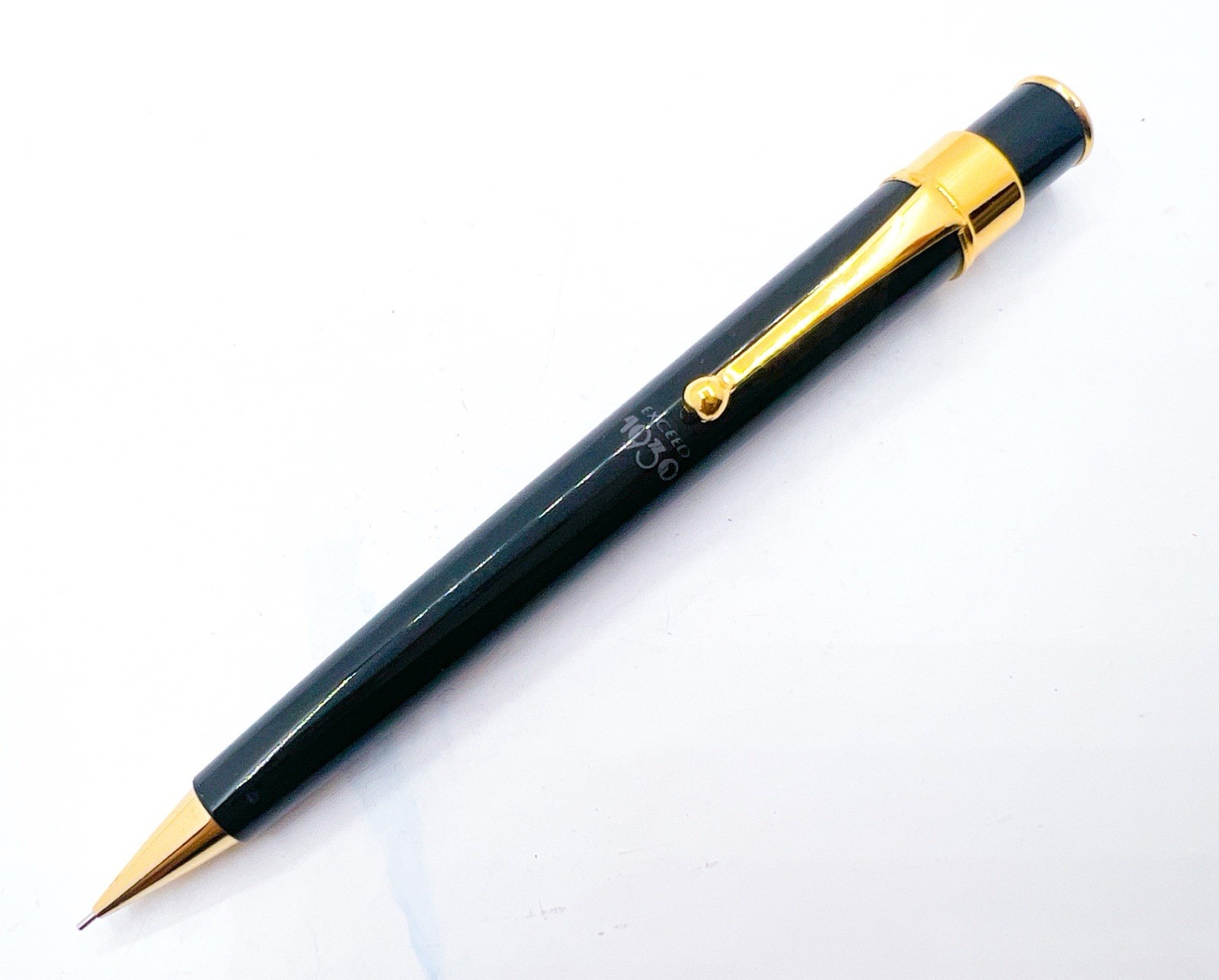 Mint Mitsubishi Exceed Mechanical Pencil 0.5 0.5mm Thick Black 1930