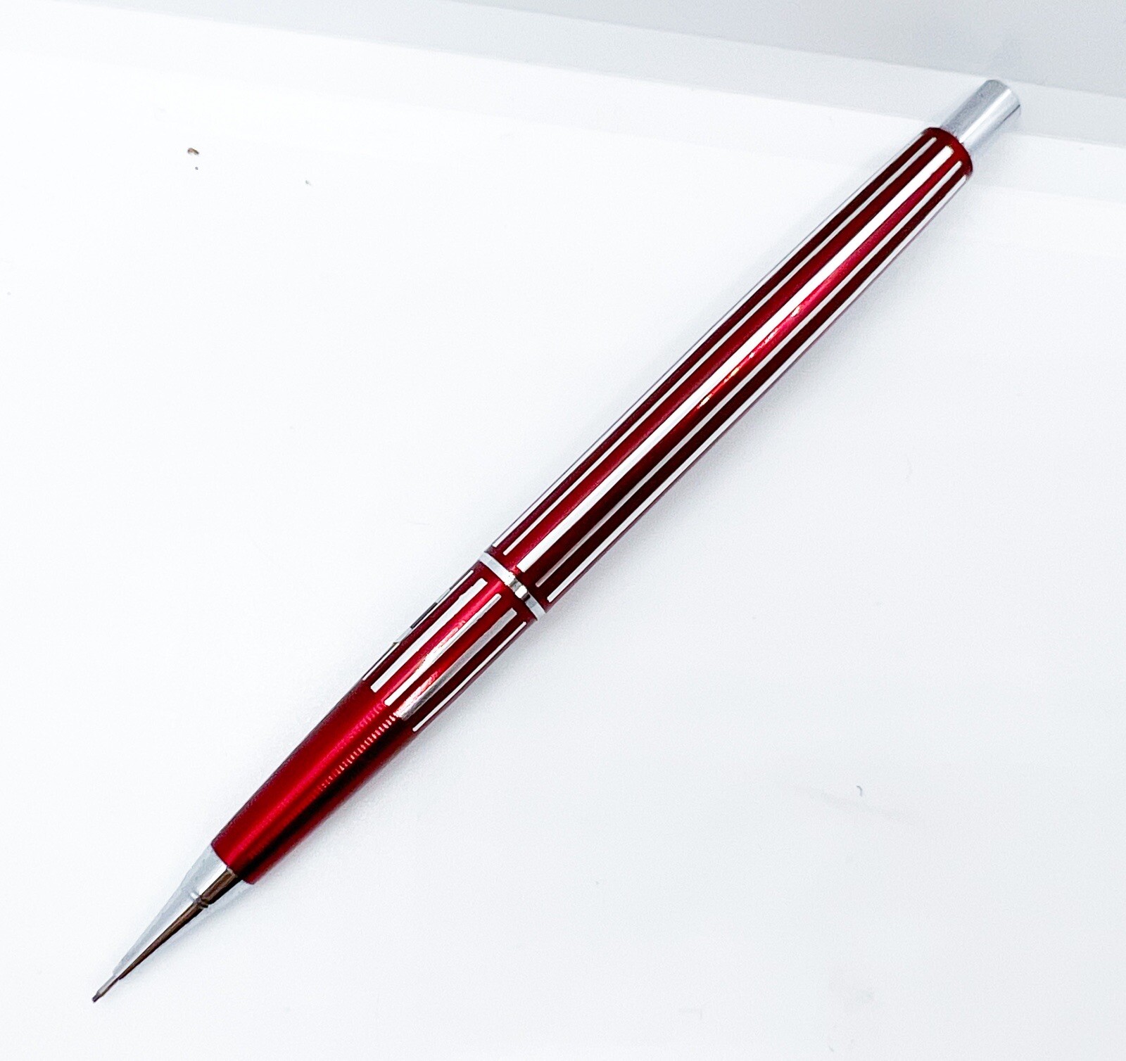 NOS Newman Mechanical Pencil 0.5mm sliding Sleeve Retractable Lead Sleeve Red