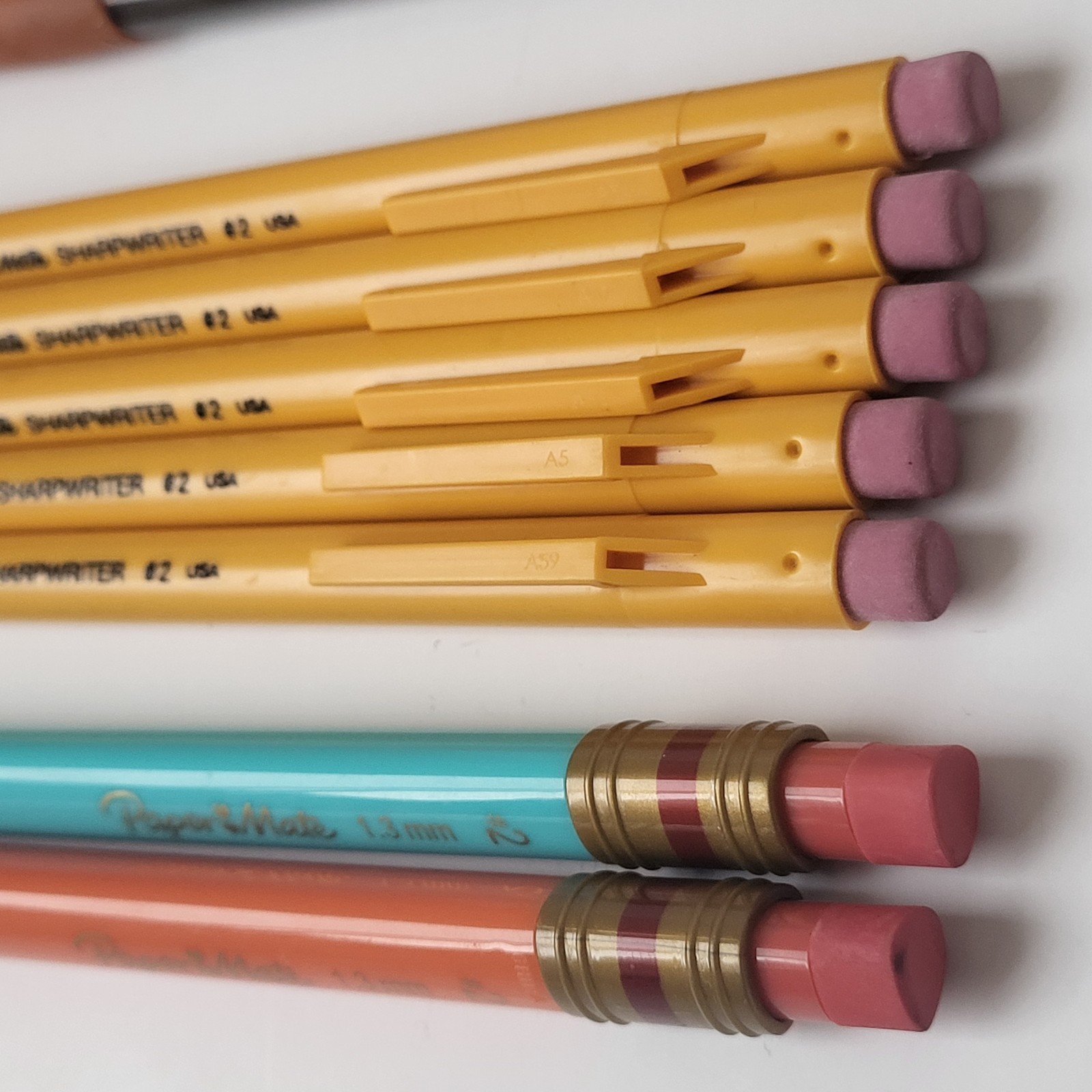 Colorful Mixed Lot of 29 Mechanical Pencils Mostly Bic Paper Mate Sharpwriter