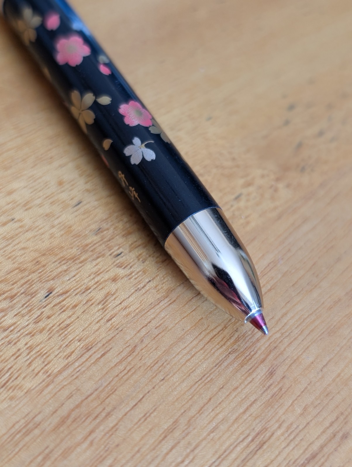 R3 Action Ultimate PLATINUM Japan Multi-function Pen Navy Gold Floral