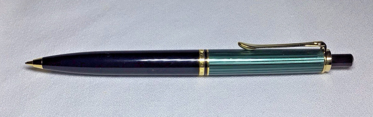 Pelikan Souveran D400 .7mm Pencil Black And Green New In Box Product