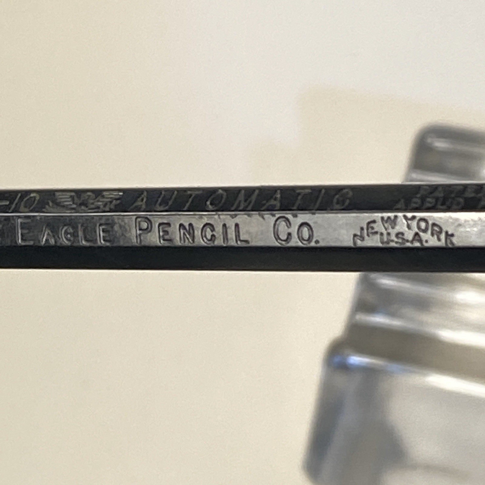 Vintage Eagle 75 – 10 Automatic Mechanical Pencil Black & Gold 5 1/2”