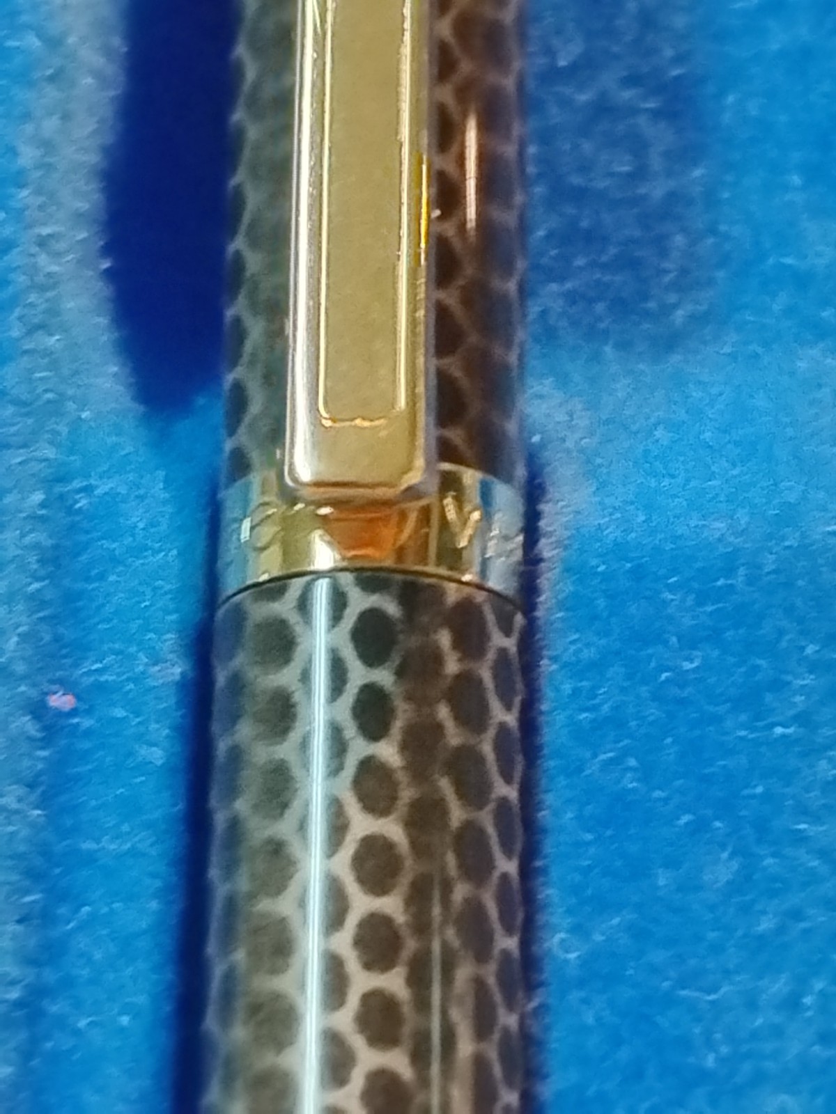 VTG Elysee Cobra Grey/Black Honey Comb mechanical pencil-case not included #91