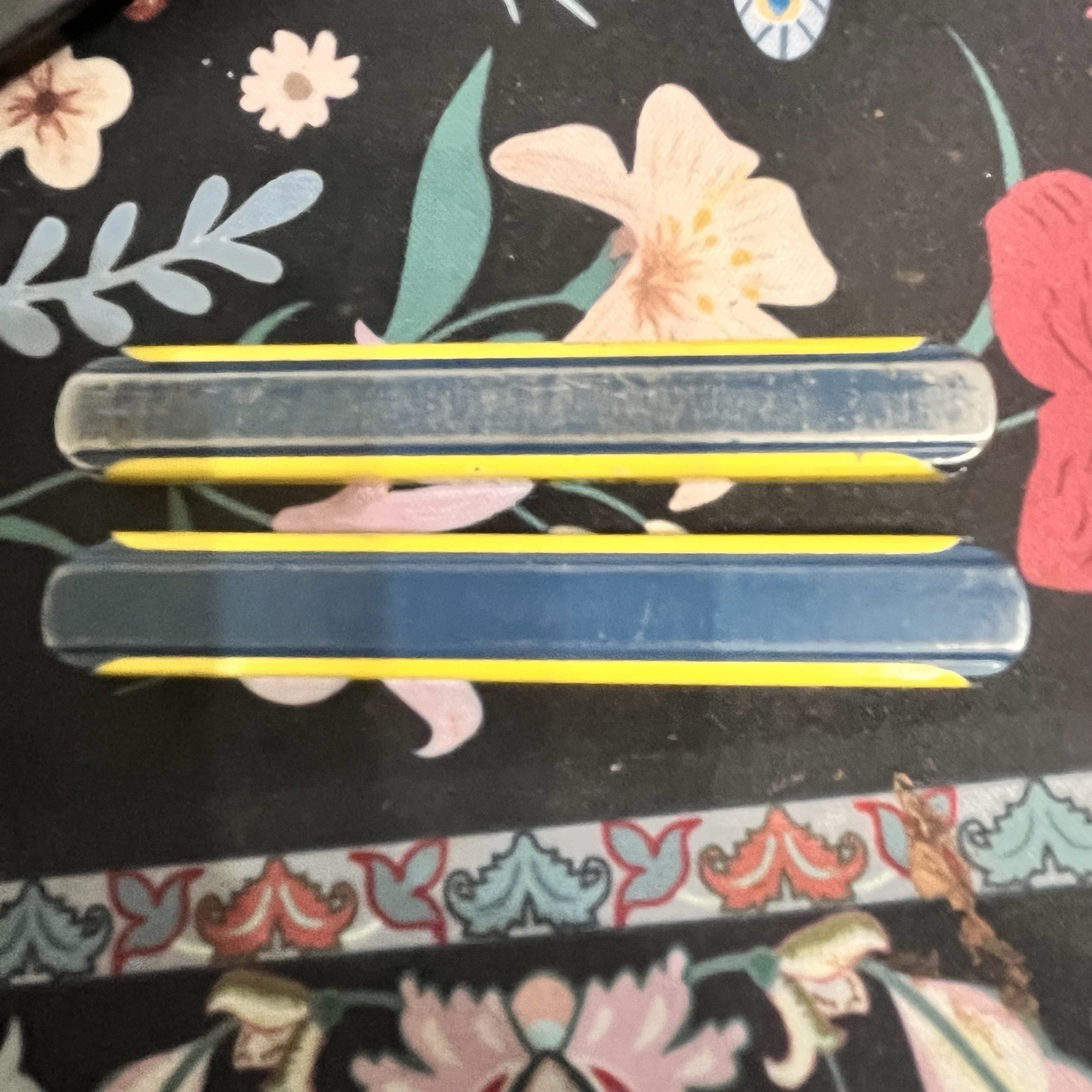 Sheaffer’s Vintage Fineline Thin Leads HB/Red Medium F15 Yellow Tin w/10 leads
