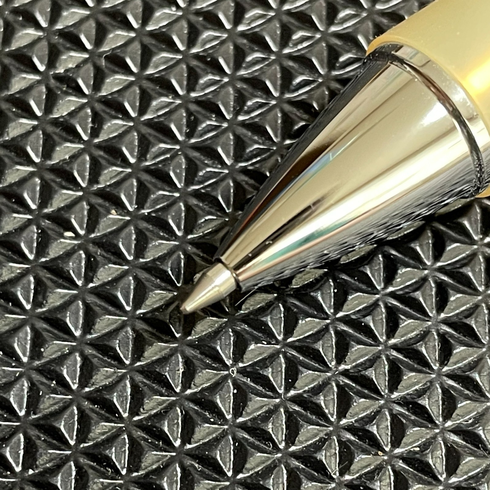 PILOT Dr. Grip 1+1 Multi Pen Ballpoint Mechanical Pencil Japan Used
