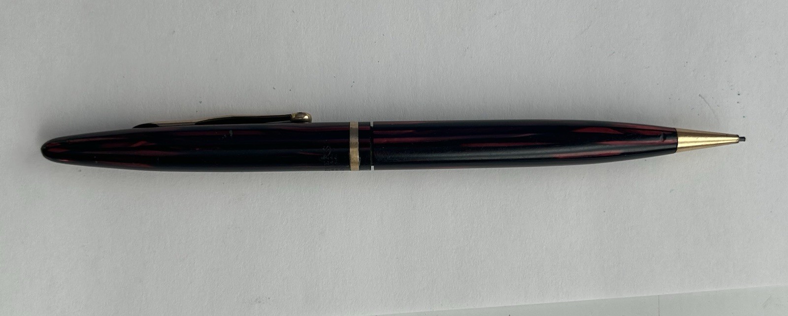 Vintage Sheaffer 1940’s #250 Mechanical Pencil Carmine w/Gold Trim w/Leads