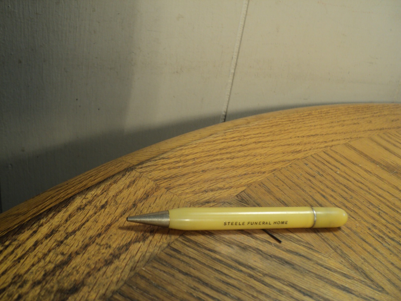 Vintage Mechanical Pencil Steele Funeral Home 4-3/16″ Unbranded