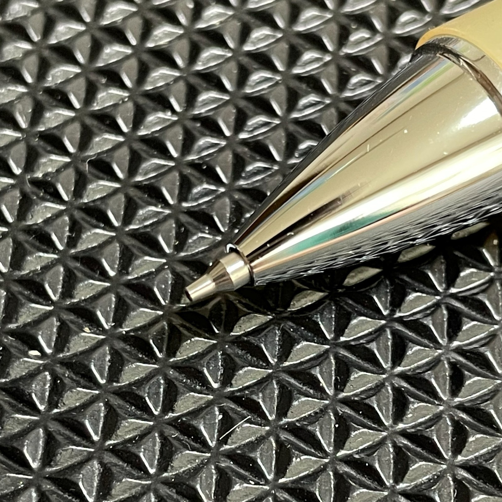 PILOT Dr. Grip 1+1 Multi Pen Ballpoint Mechanical Pencil Japan Used