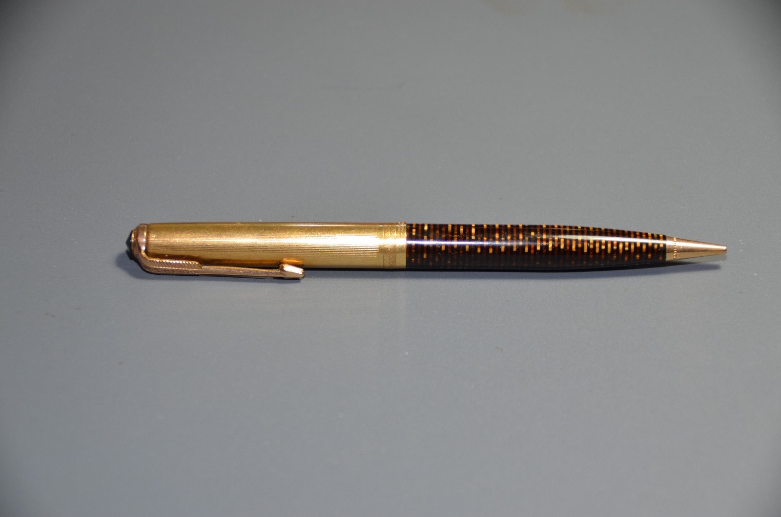 Rare Parker Imperial Vacumatic Pencil Gold Filled *Made in Canada, Golden Pearl