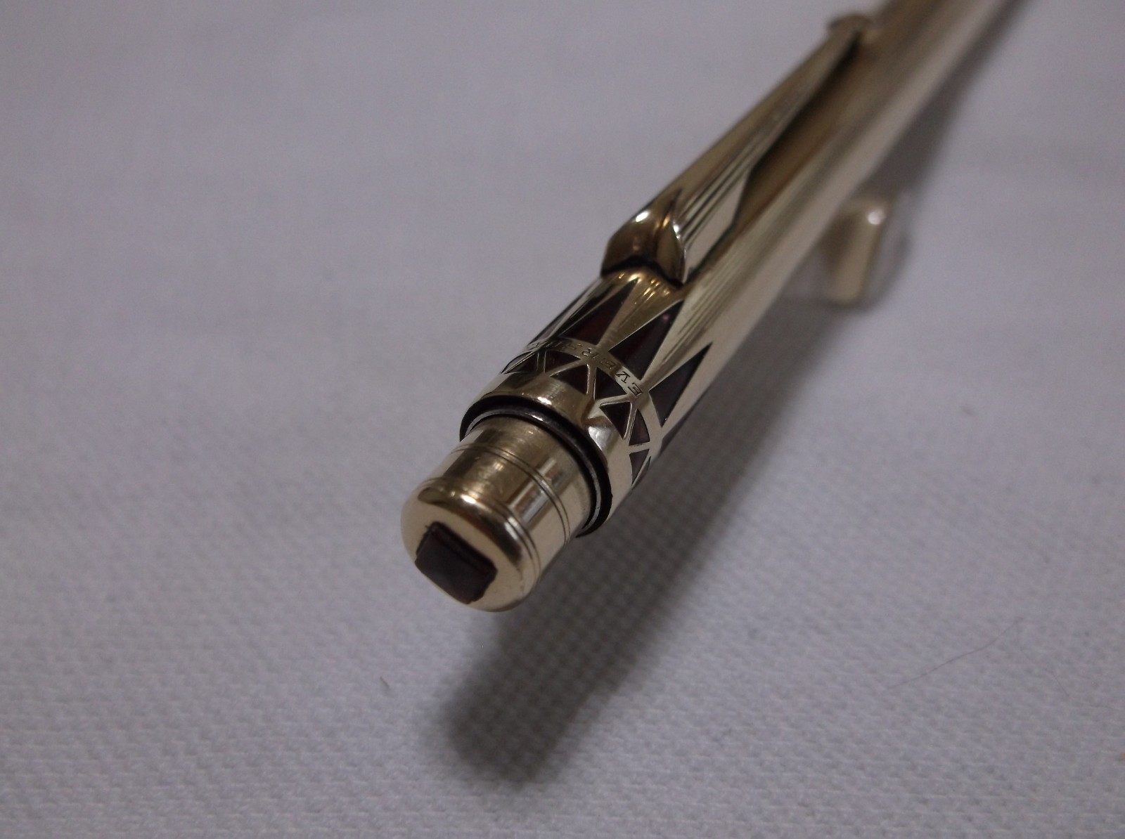 VINTAGE WAHL-EVERSHARP CORONET GOLD FILLED MECHANCIAL PENCI L / 1.18 mm LEAD