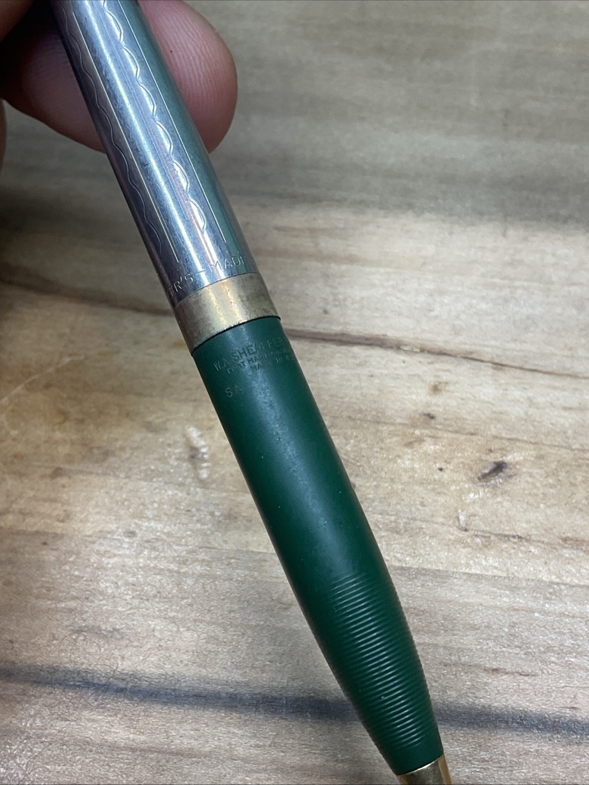 1945 Lifetime Sheaffer’s Forest Green Tucky-Away clip pencil B30