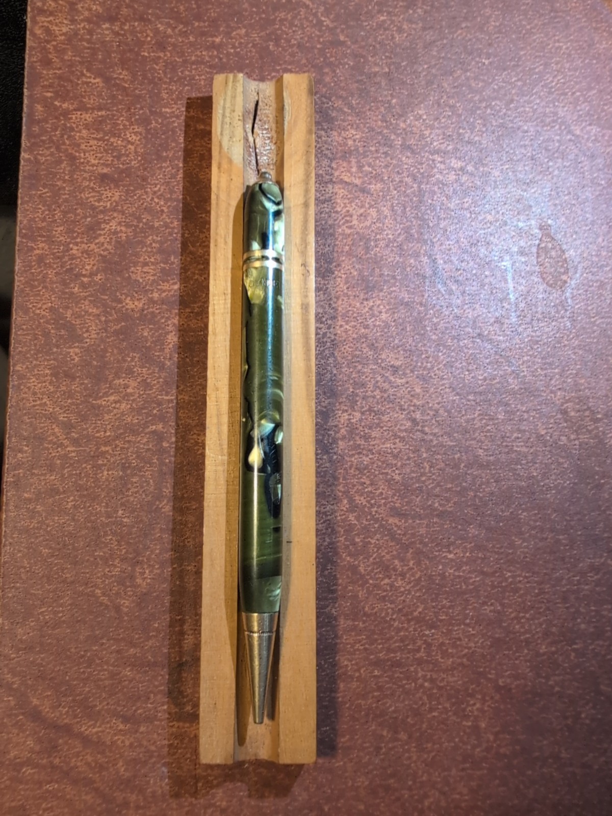 Conklin Vintage Symetrik Green Marble Pencil-working