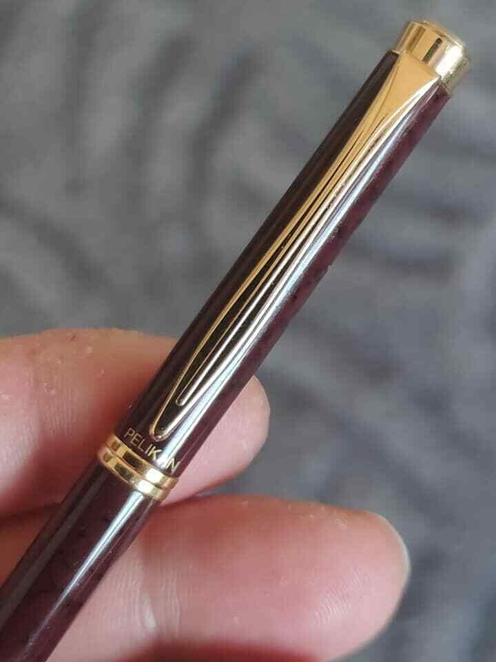 🔴PELIKAN lux 0.5 mm pencil in Maroon marbled & Gold plated New Classic Desig🔴