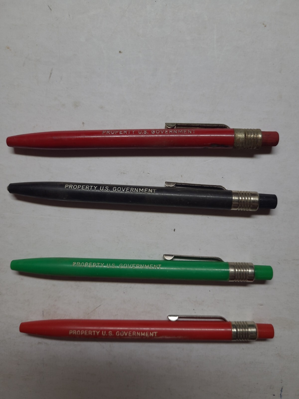 Set of 4 Scripto Property US Government black green red thick lead pencil