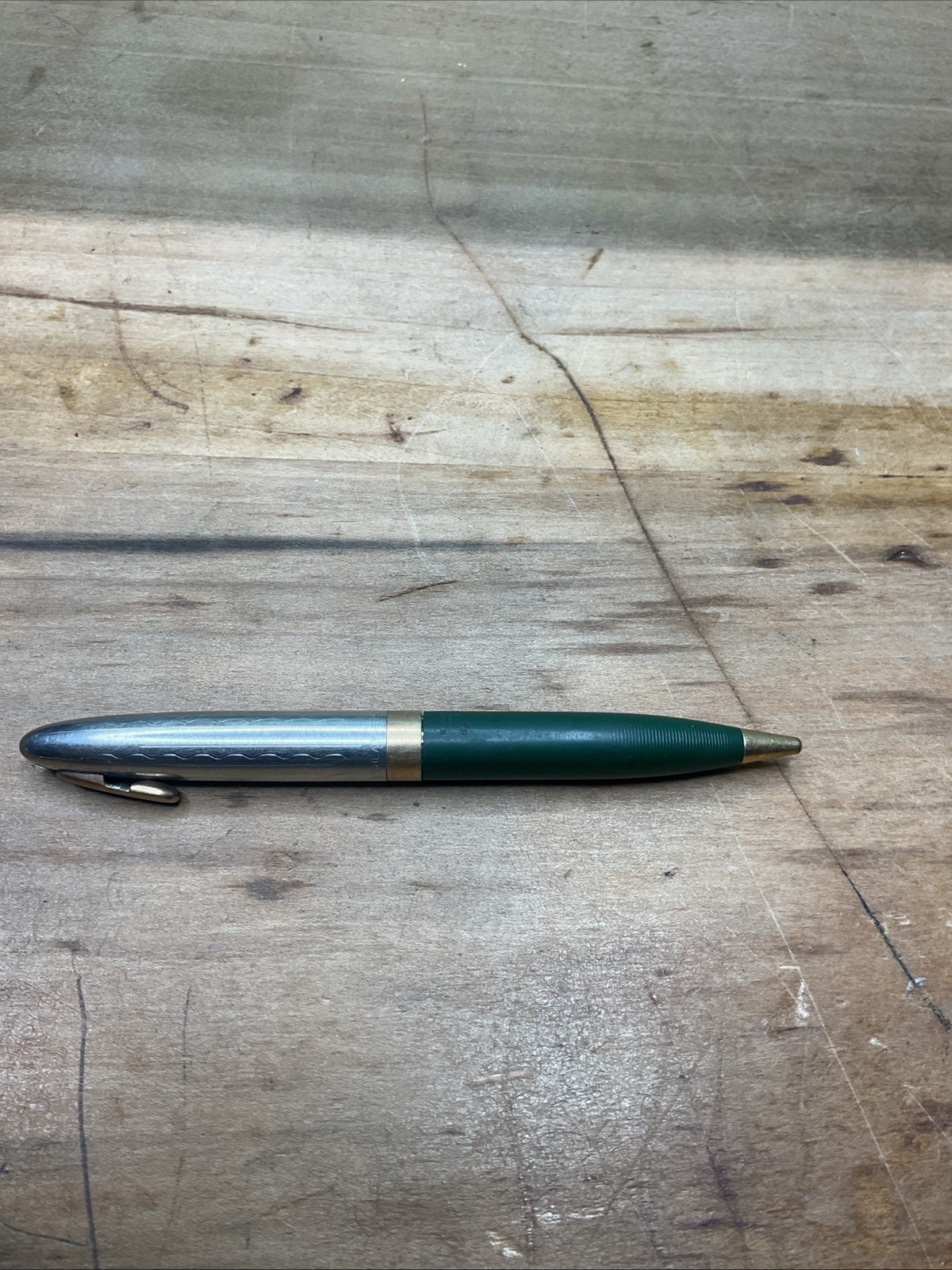 1945 Lifetime Sheaffer’s Forest Green Tucky-Away clip pencil B30
