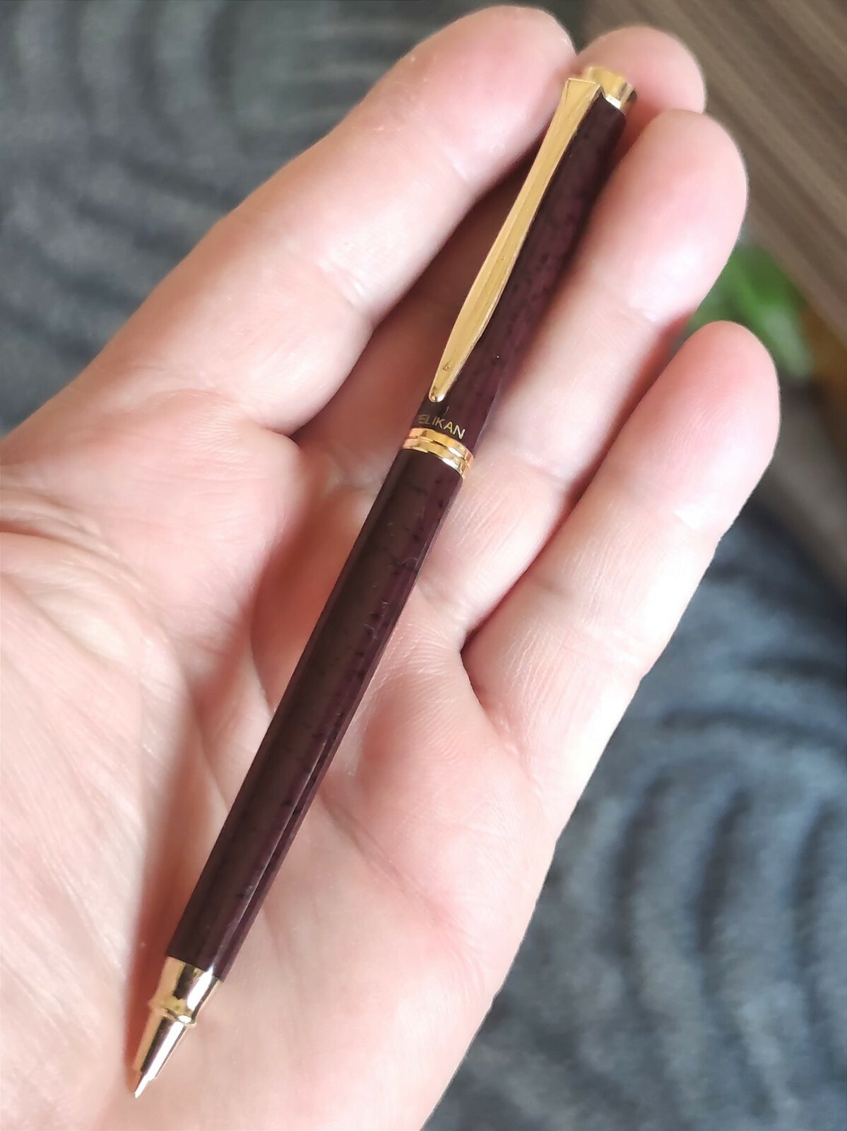 🔴PELIKAN lux 0.5 mm pencil in Maroon marbled & Gold plated New Classic Desig🔴