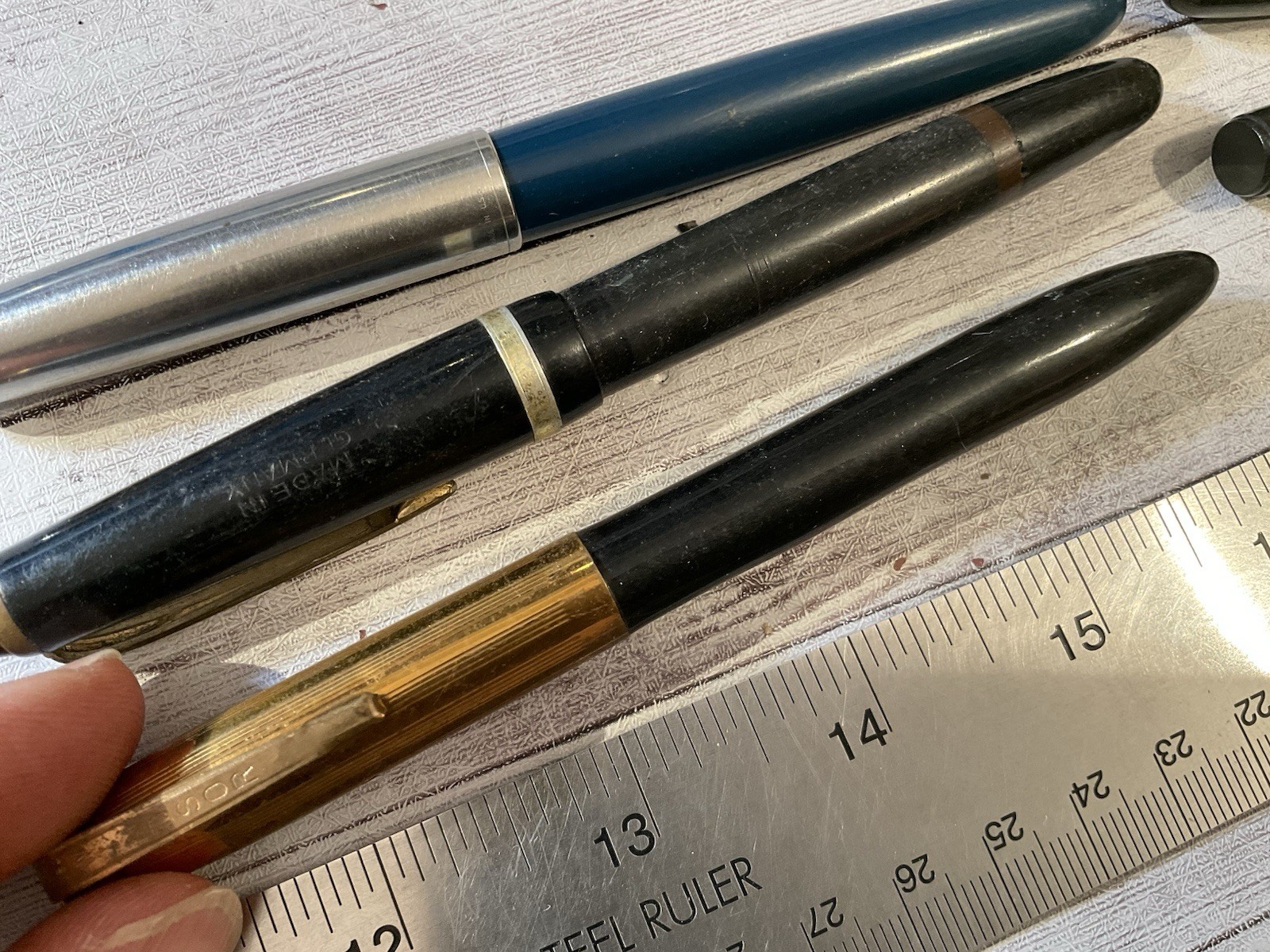 ORIGINAL VINTAGE PEN / PENCIL LOT PARKER FOUNTAIN ETC….
