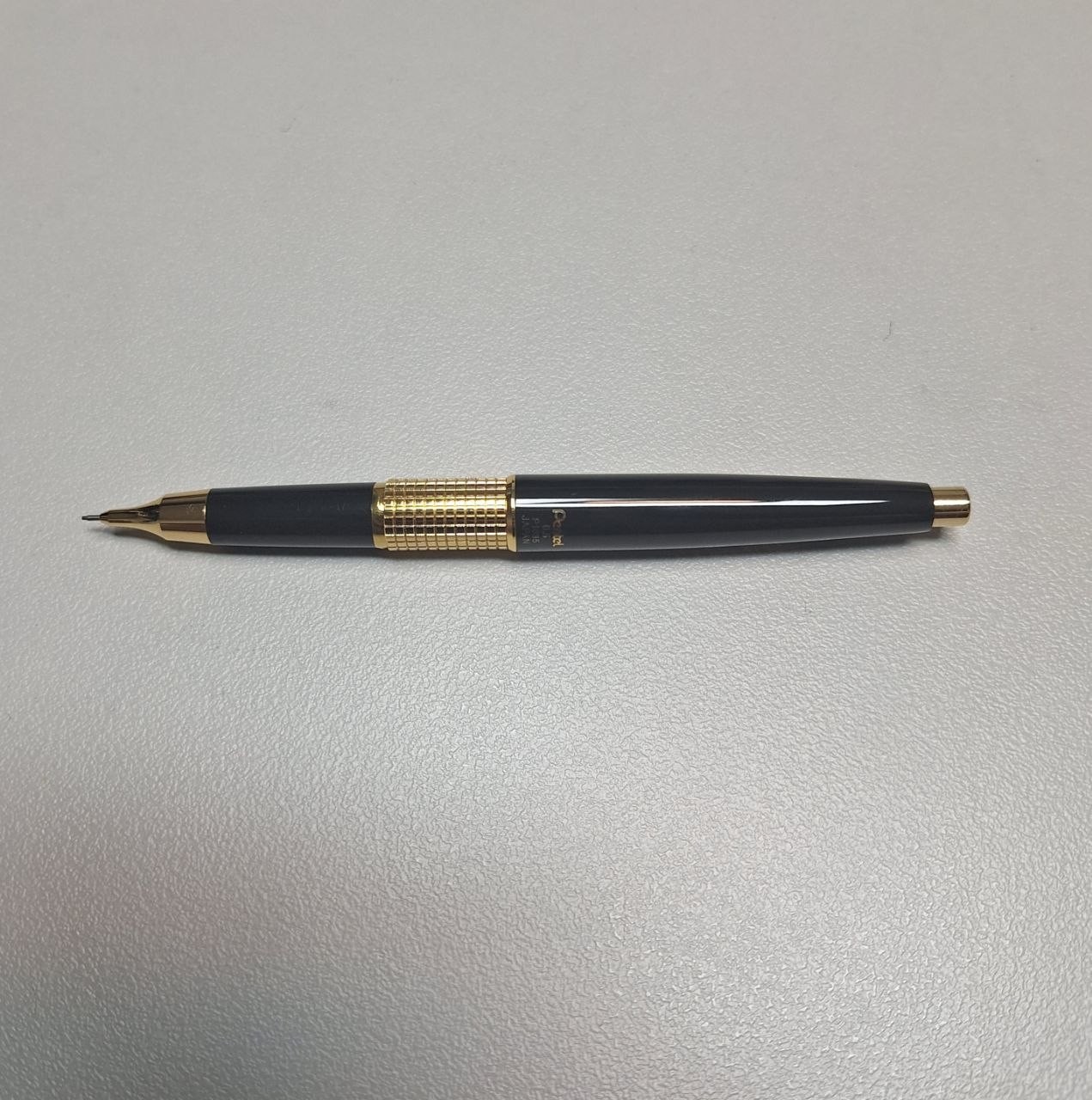 Pentel Kerry Black & Gold Limited Edition – 0.5mm Drafting Mechanical Pencil
